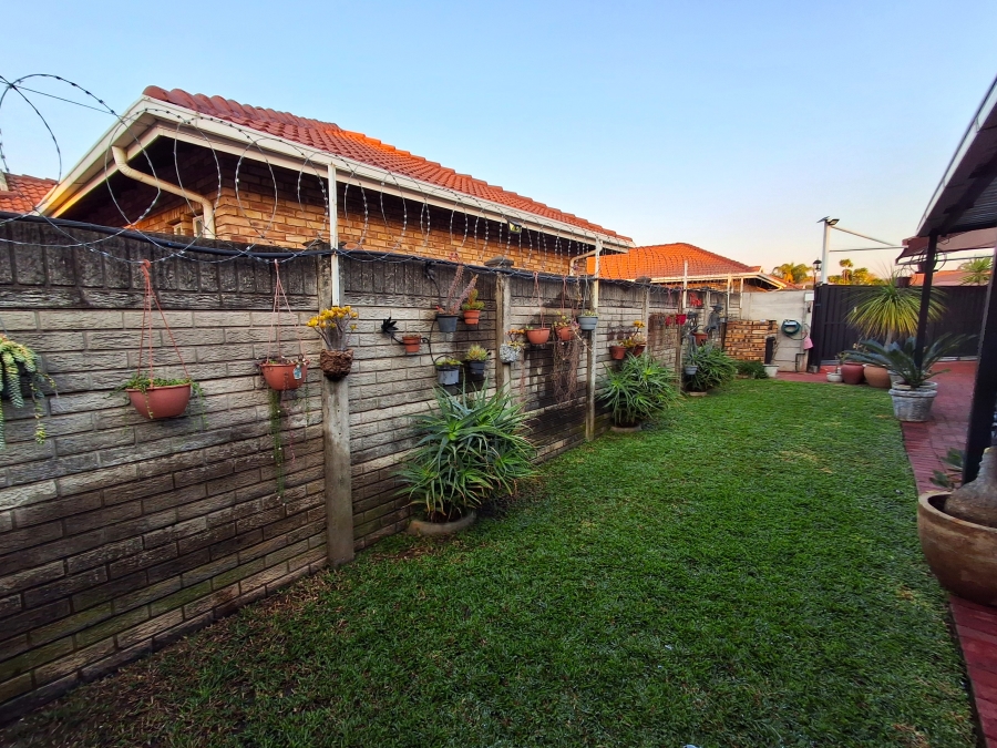 3 Bedroom Property for Sale in Protea Park North West